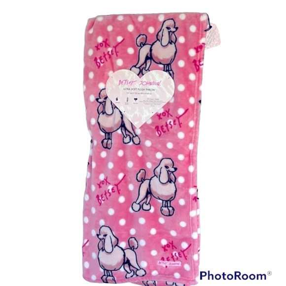 Betsey Johnson Other - 🆕💋BETSEY JOHNSON💋ULTRA SOFT PLUSH POODLE THROW BLANKET